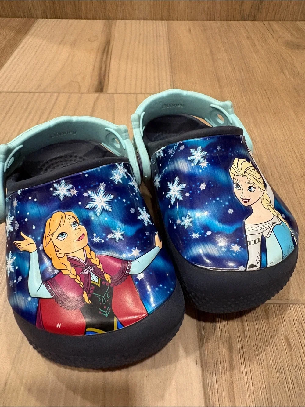 Frozen Anna & Elsa Kids' Clog Croc Shoes in Navy & Light Blue Sisters size C5